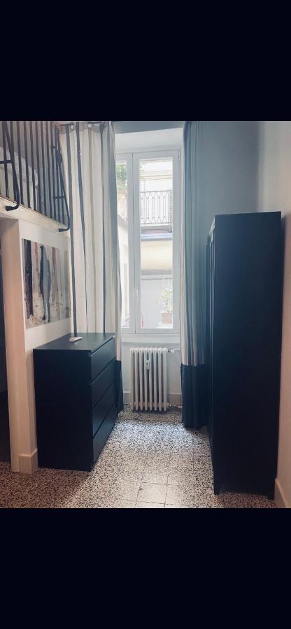 Duomo Suite Milan Bagian luar foto